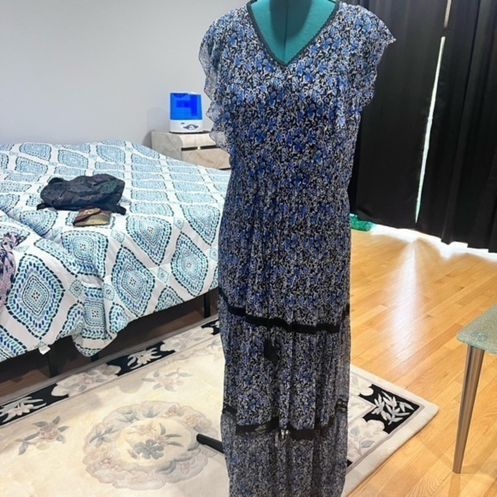 Elie Tahari Sanna drawstring waist tiered maxi dress